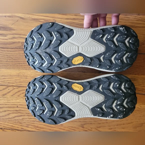 Hoka One One Gray Transport GTX, Size 8 - Picture 3 of 10